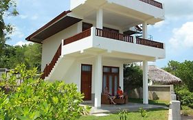 Hideaway Lodge